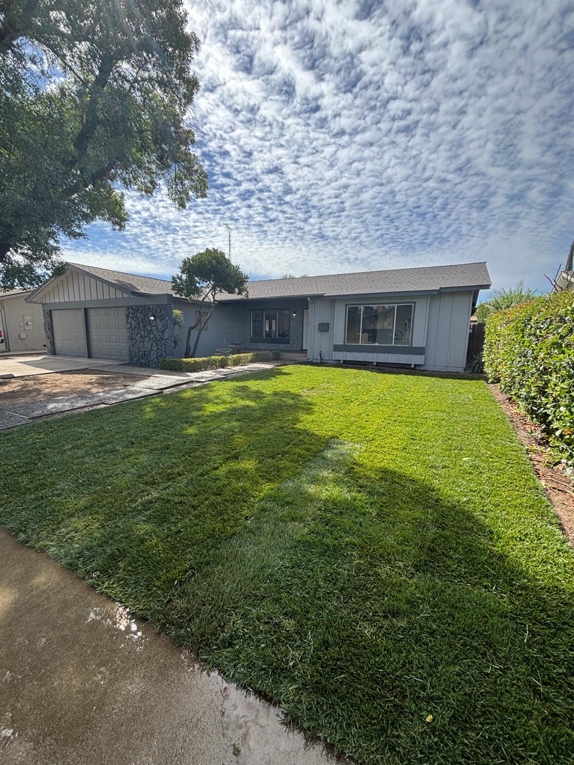 1924 Kendall Ave, Modesto, CA 95355-3221