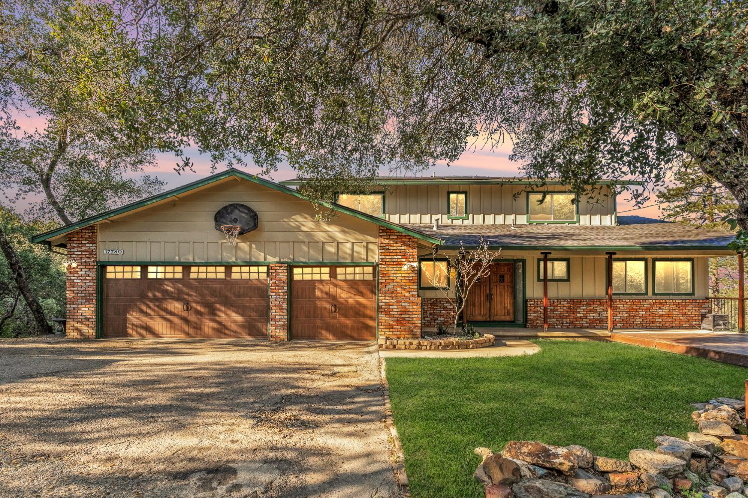 17780 Redberry Ln, Jackson, CA 95642-9405