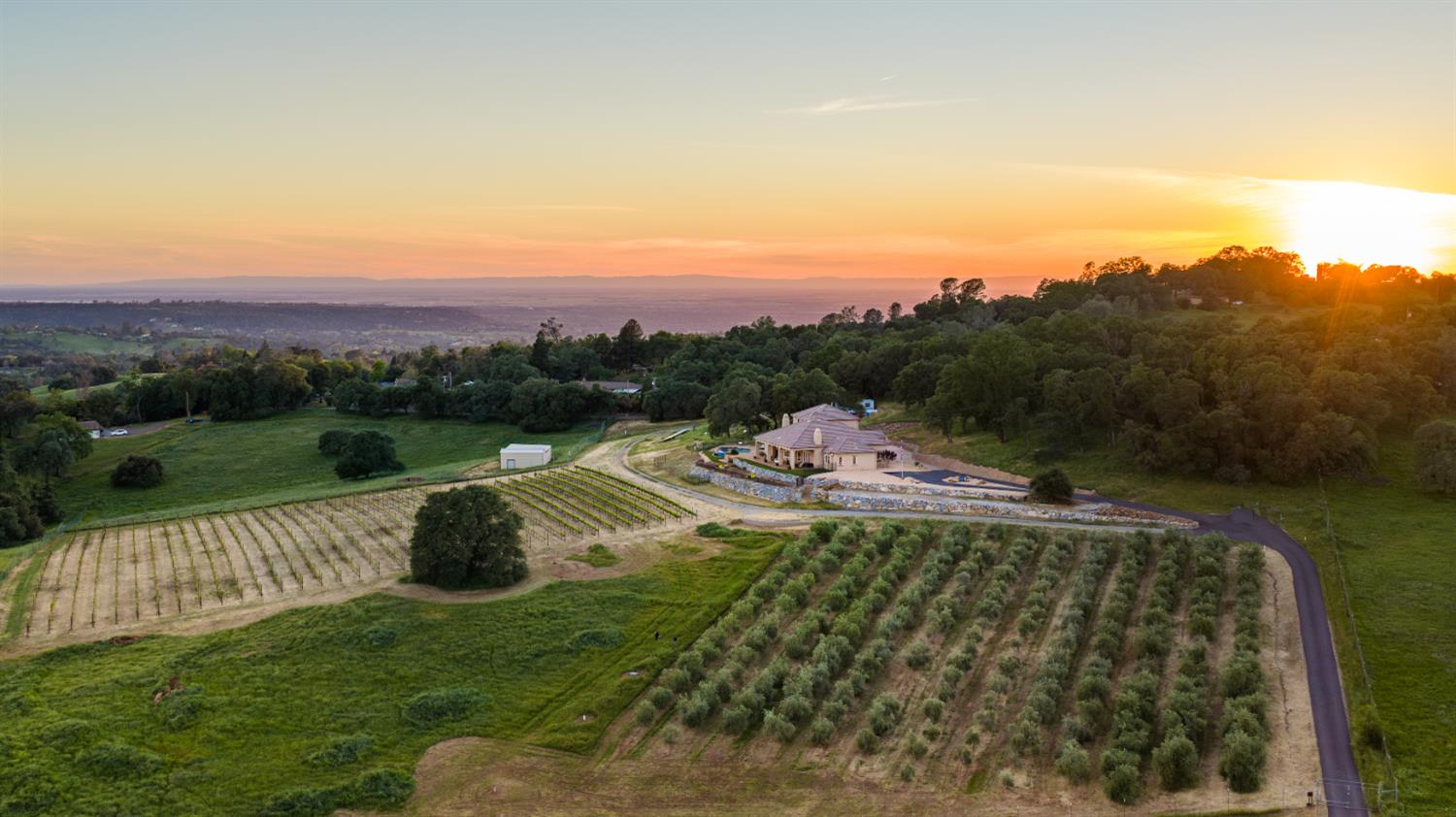 2385 Bald Hill Rd, Auburn, CA 95603-9448