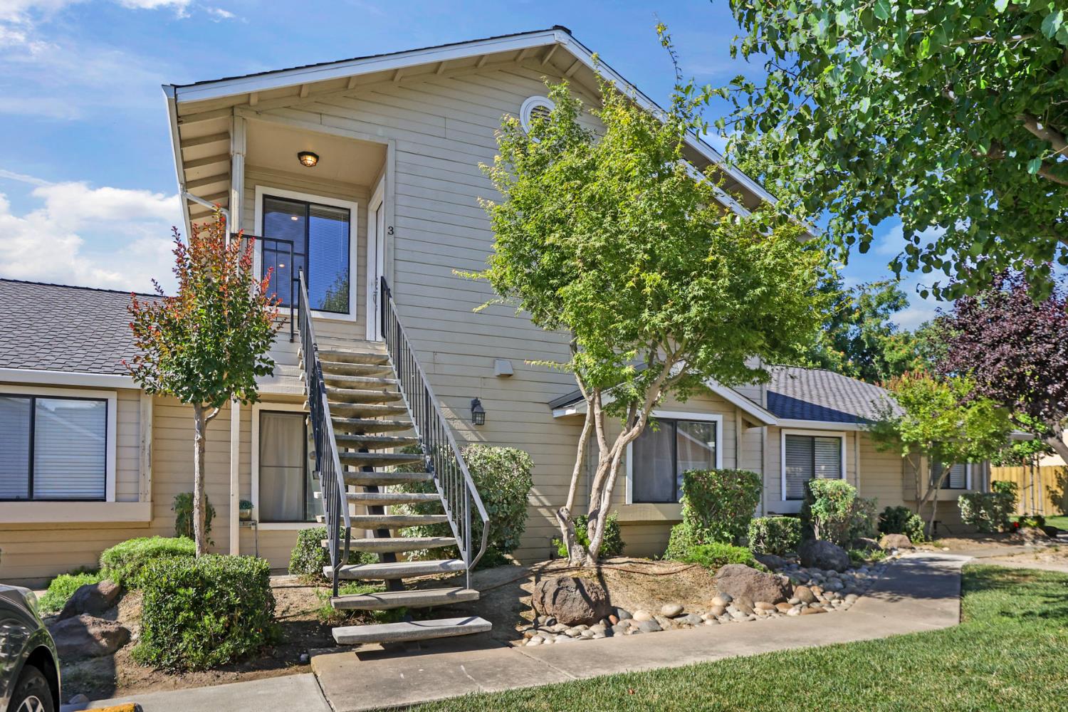 1918 S Mills Ave #3, Lodi, CA 95242-4475