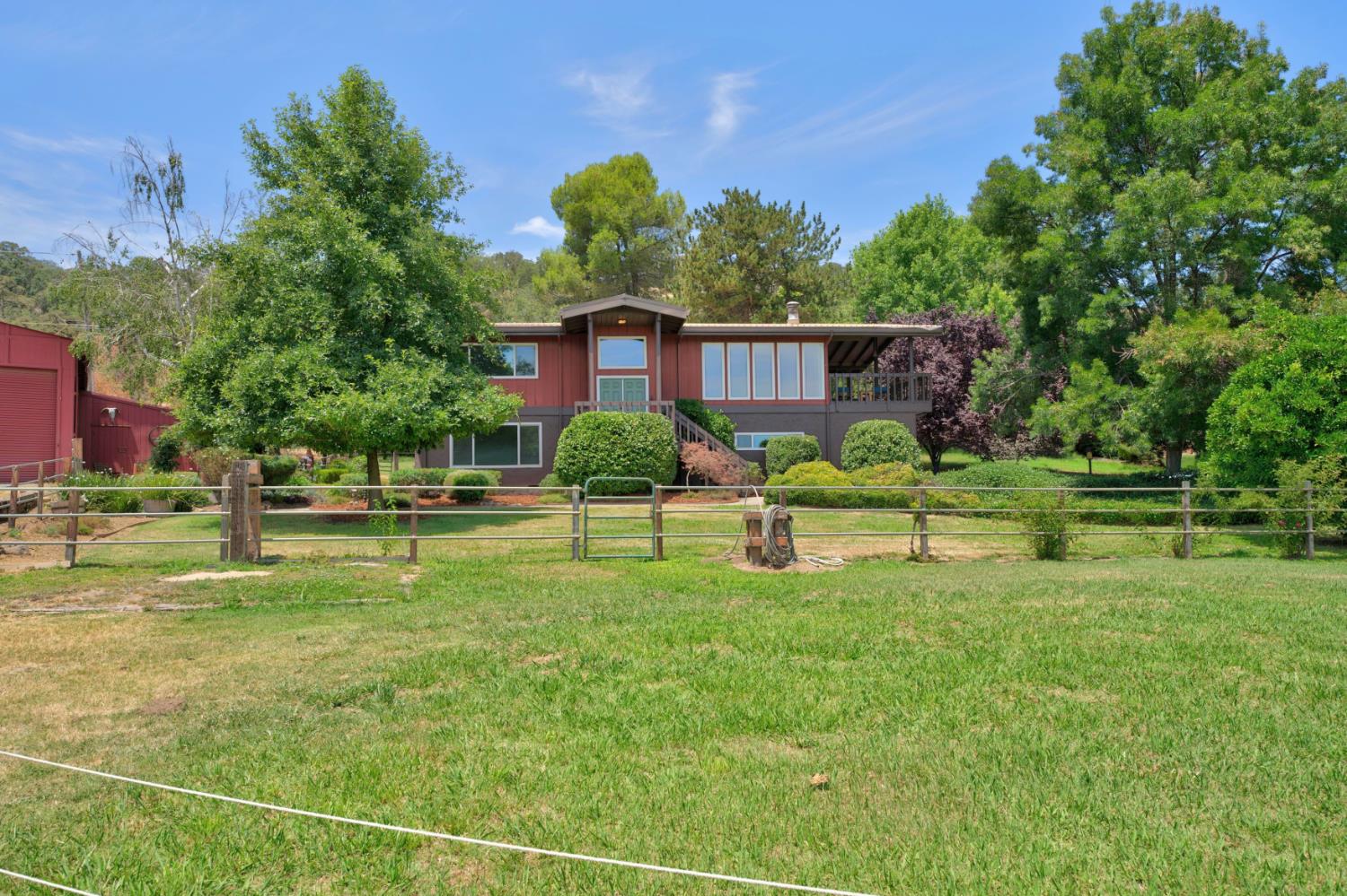 2142 Delmar Ave, Penryn, CA 95663-9516