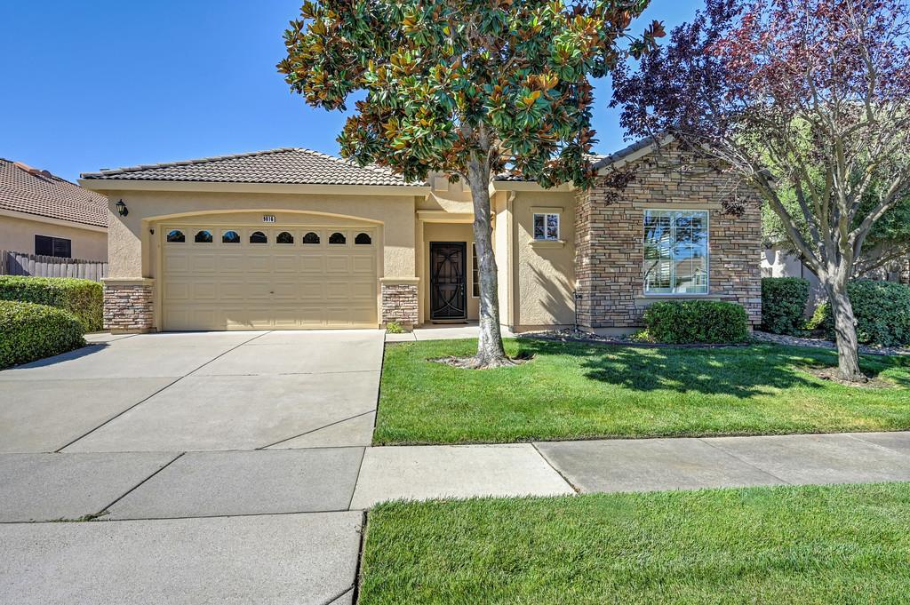9016 Fallsmont Dr, El Dorado Hills, CA 95762-5003