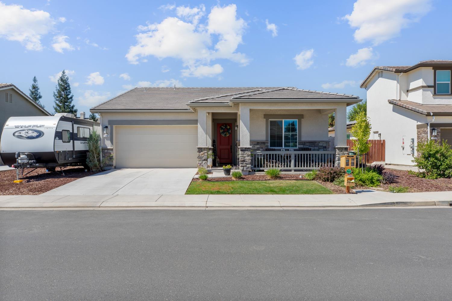 1008 Longview Dr, Oakdale, CA 95361