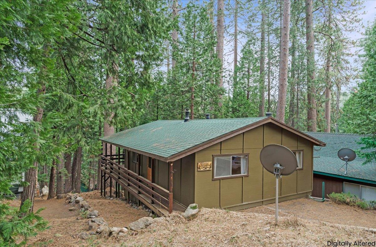 25756 Upper Scenic Dr, Long Barn, CA 95335-9768