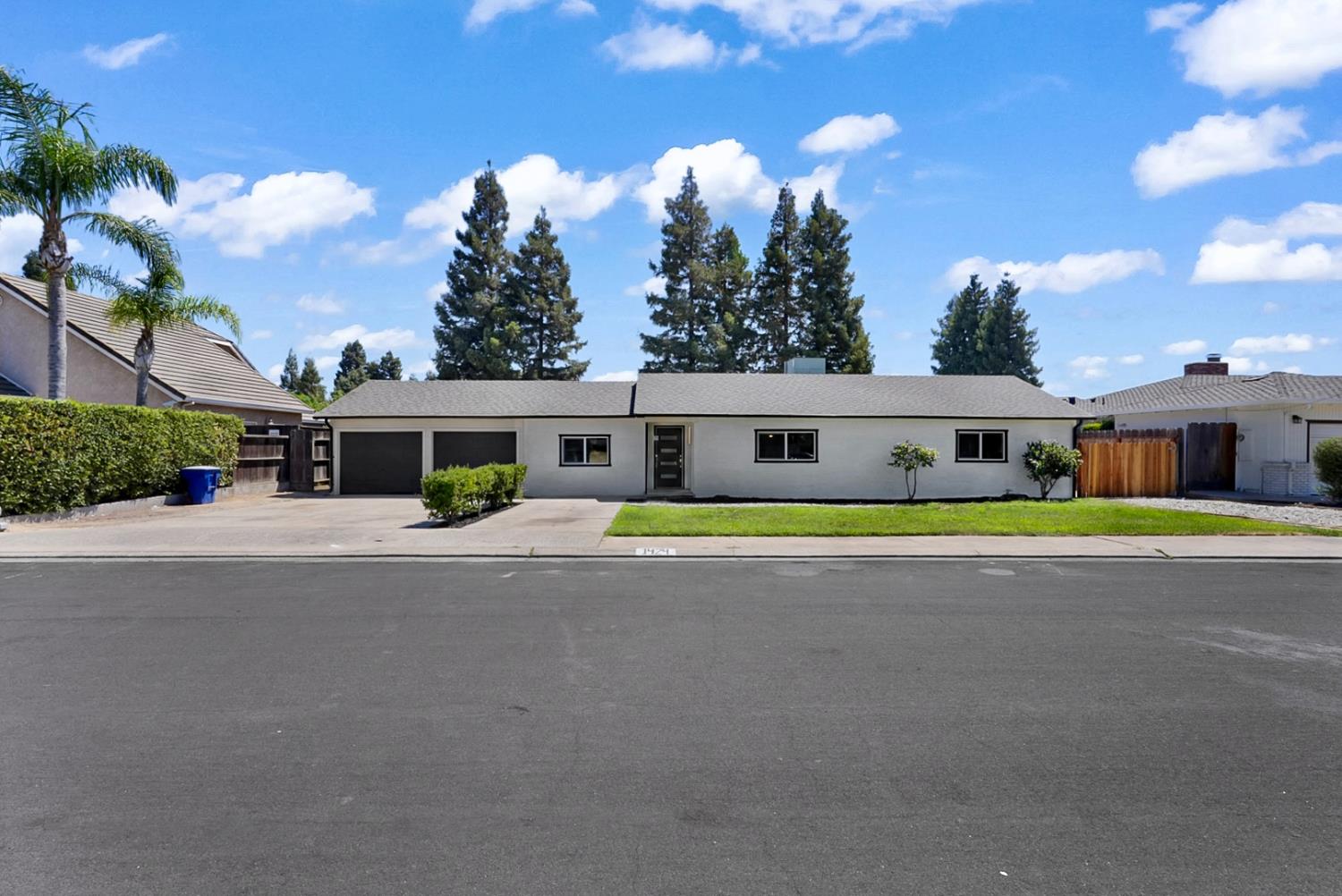 1424 La Salle Dr, Turlock, CA 95382-2123