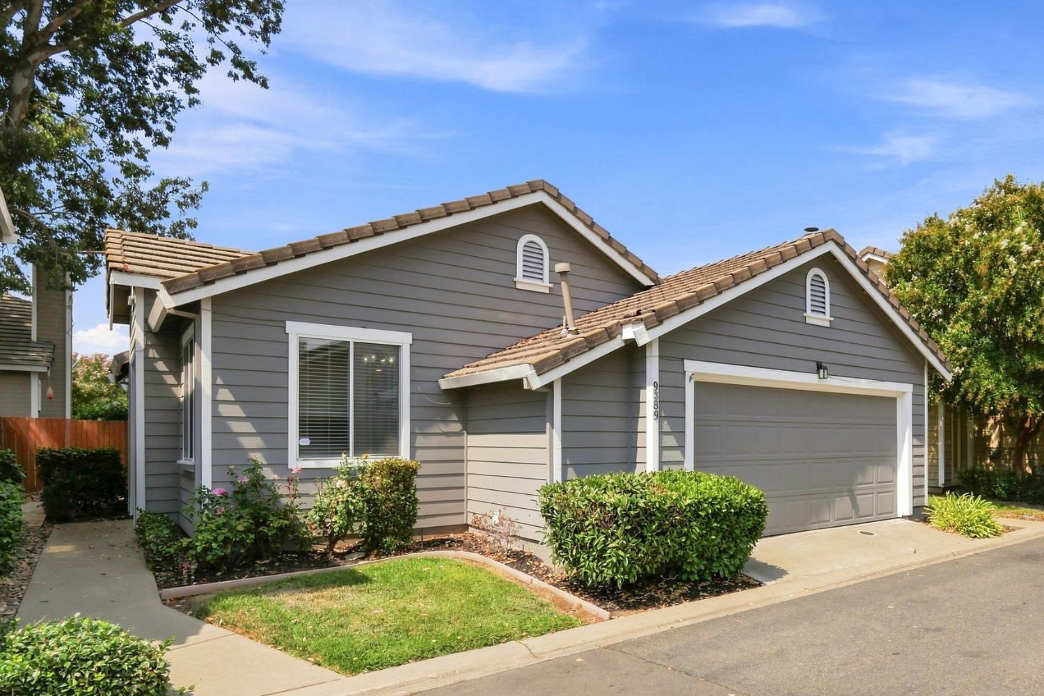 9389 Laguna Pointe Way, Elk Grove, CA 95758-4086