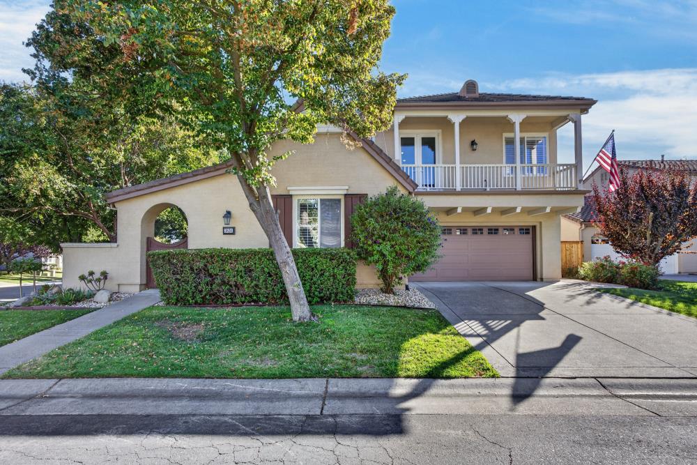 3824 Gresham Ln, Sacramento, CA 95835-2065