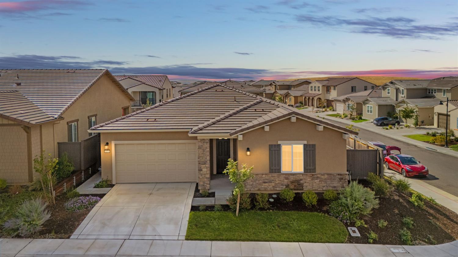 3270 Garden Terrace Dr, Folsom, CA 95630-4091