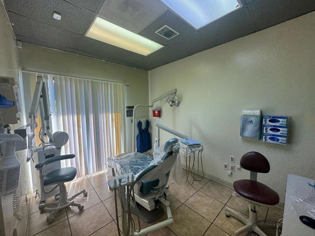 2380 Montpelier Drive 200 - 400
