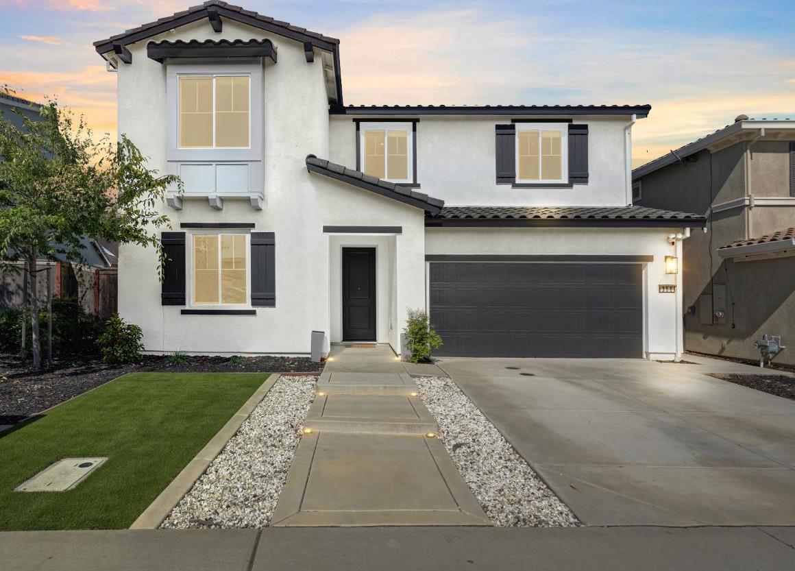 356 River St, Lincoln, CA 95648-7634