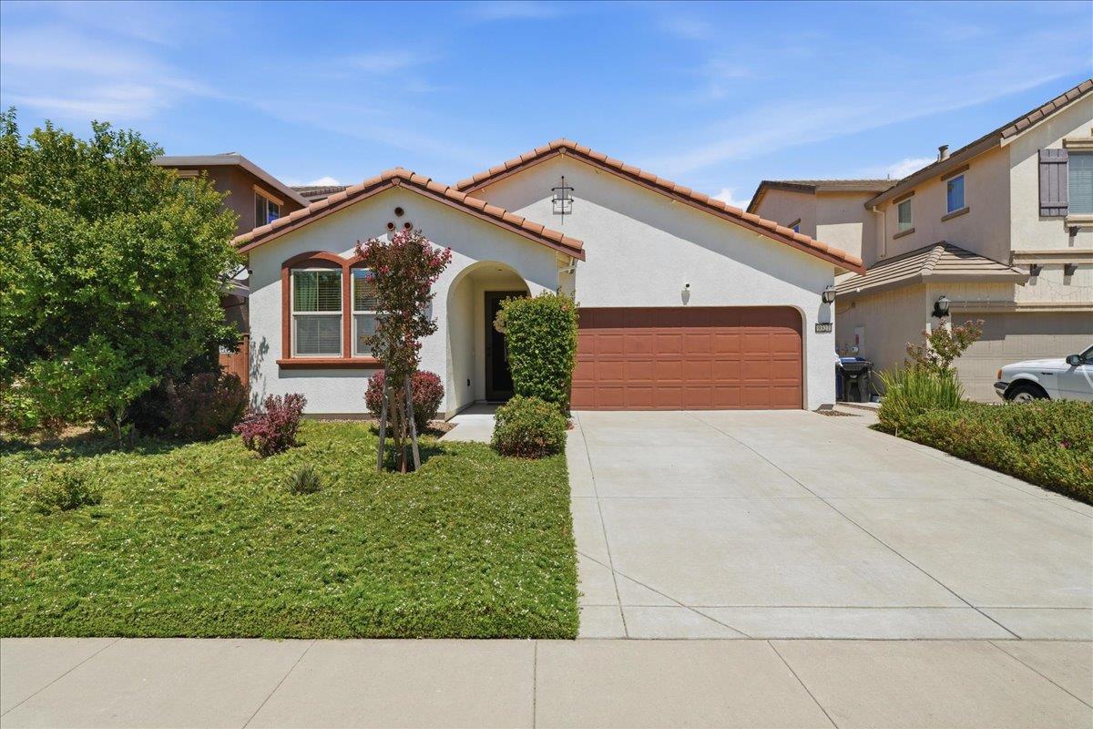 9327 Wild Lilac Cir, Sacramento, CA 95829-8709