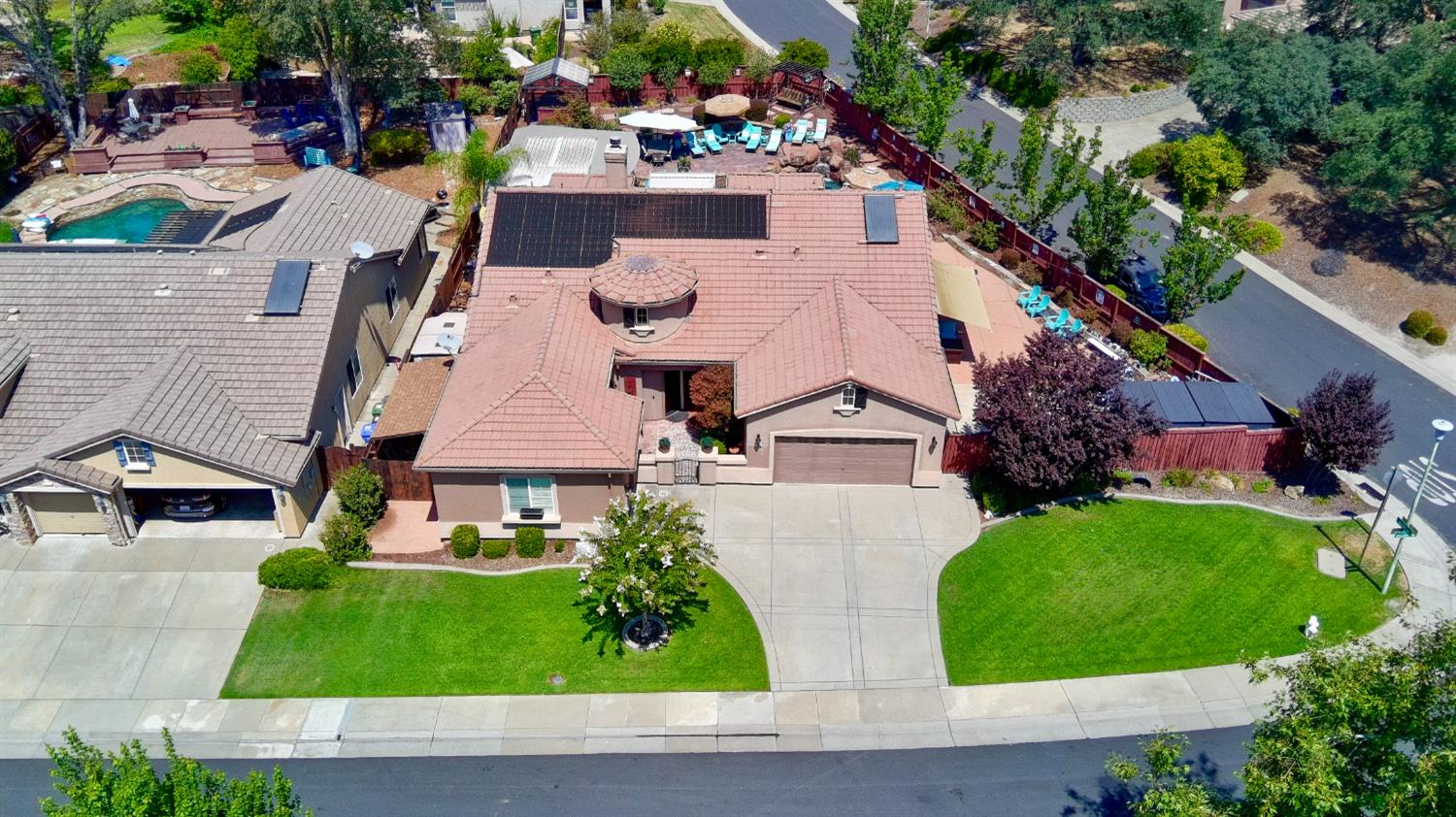7519 Callaway Dr, Rancho Murieta, CA 95683-9187