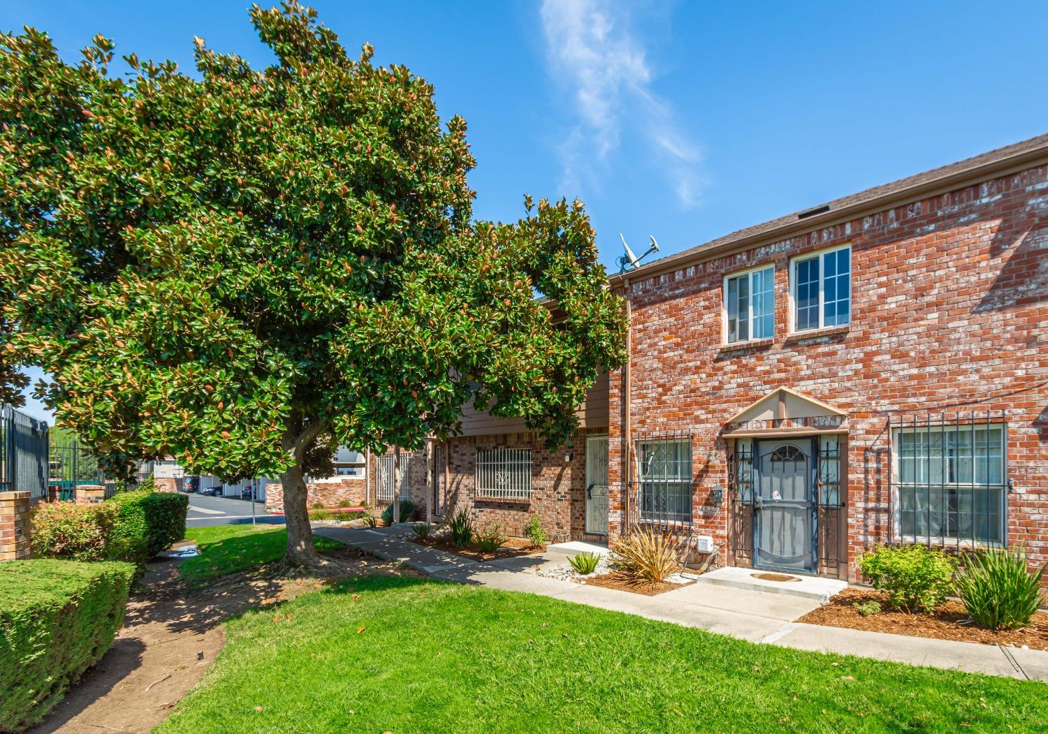 4192 Savannah Ln, Sacramento, CA 95823
