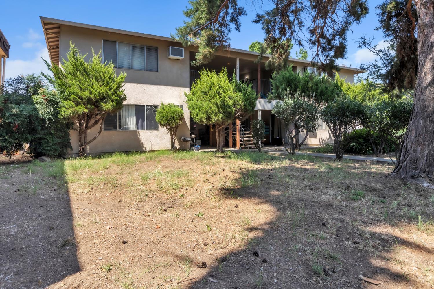 281 Julie Dr, Yuba City, CA 95991-5861