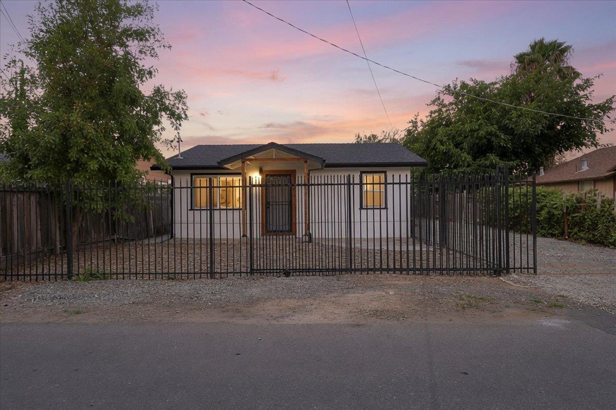 5018 Western Ave, Olivehurst, CA 95961-4031