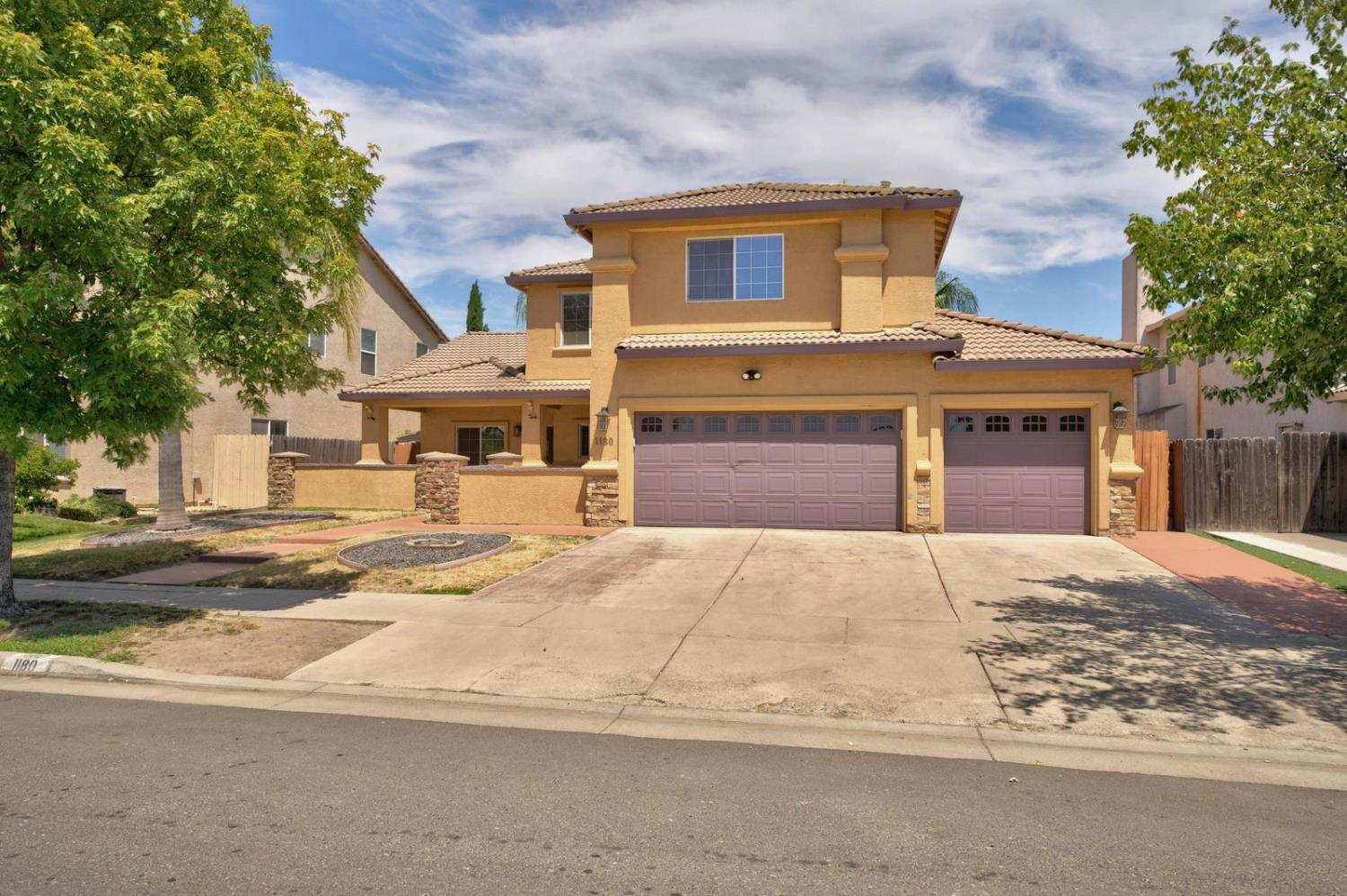 1180 Sanborn Rd, Yuba City, CA 95993