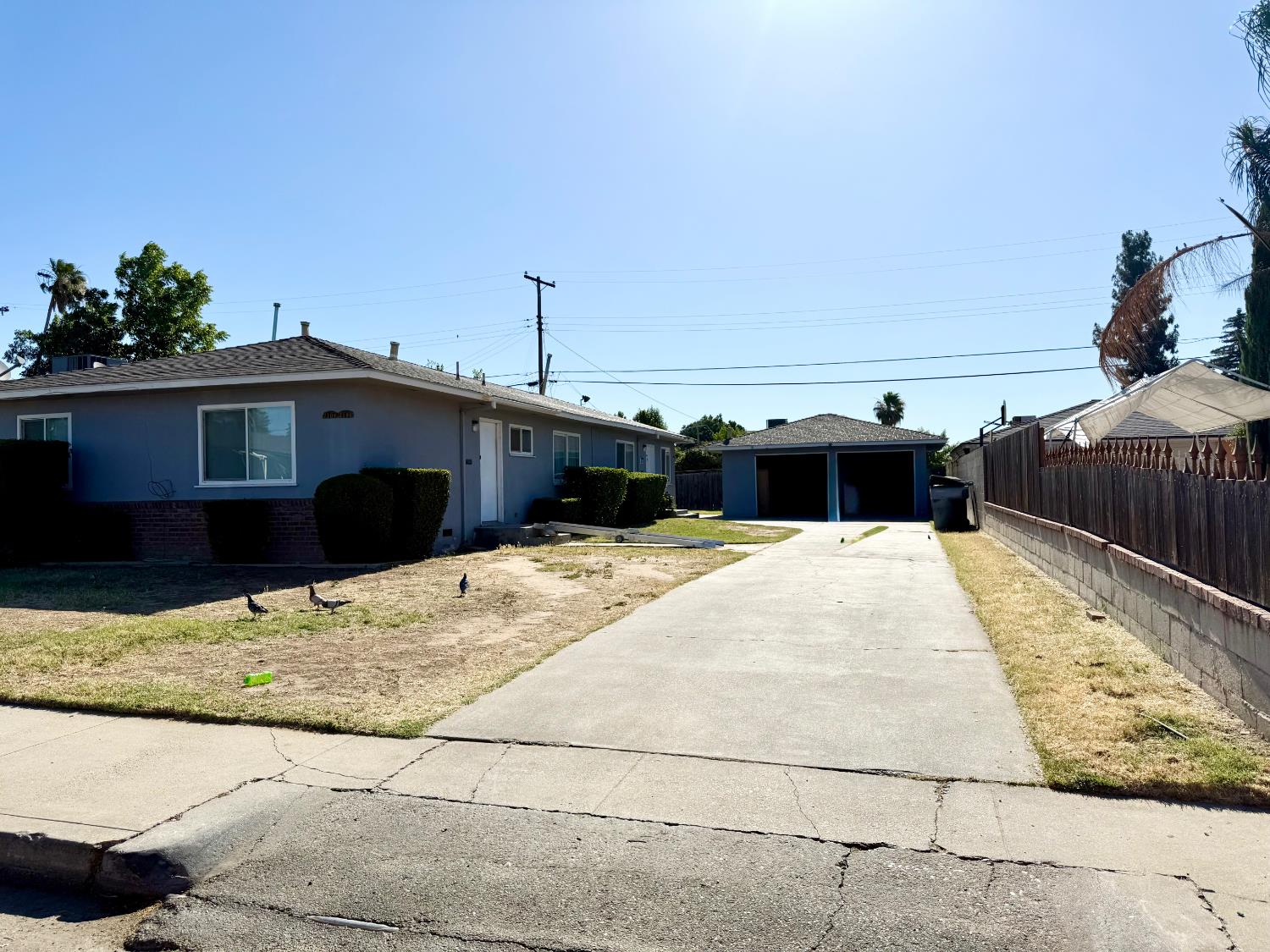 2104 Mayfair Dr, Fresno, CA 93703-2313
