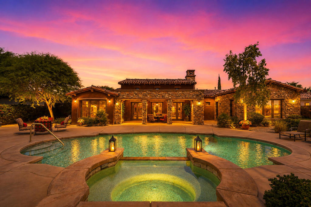 25 Cassis Circle