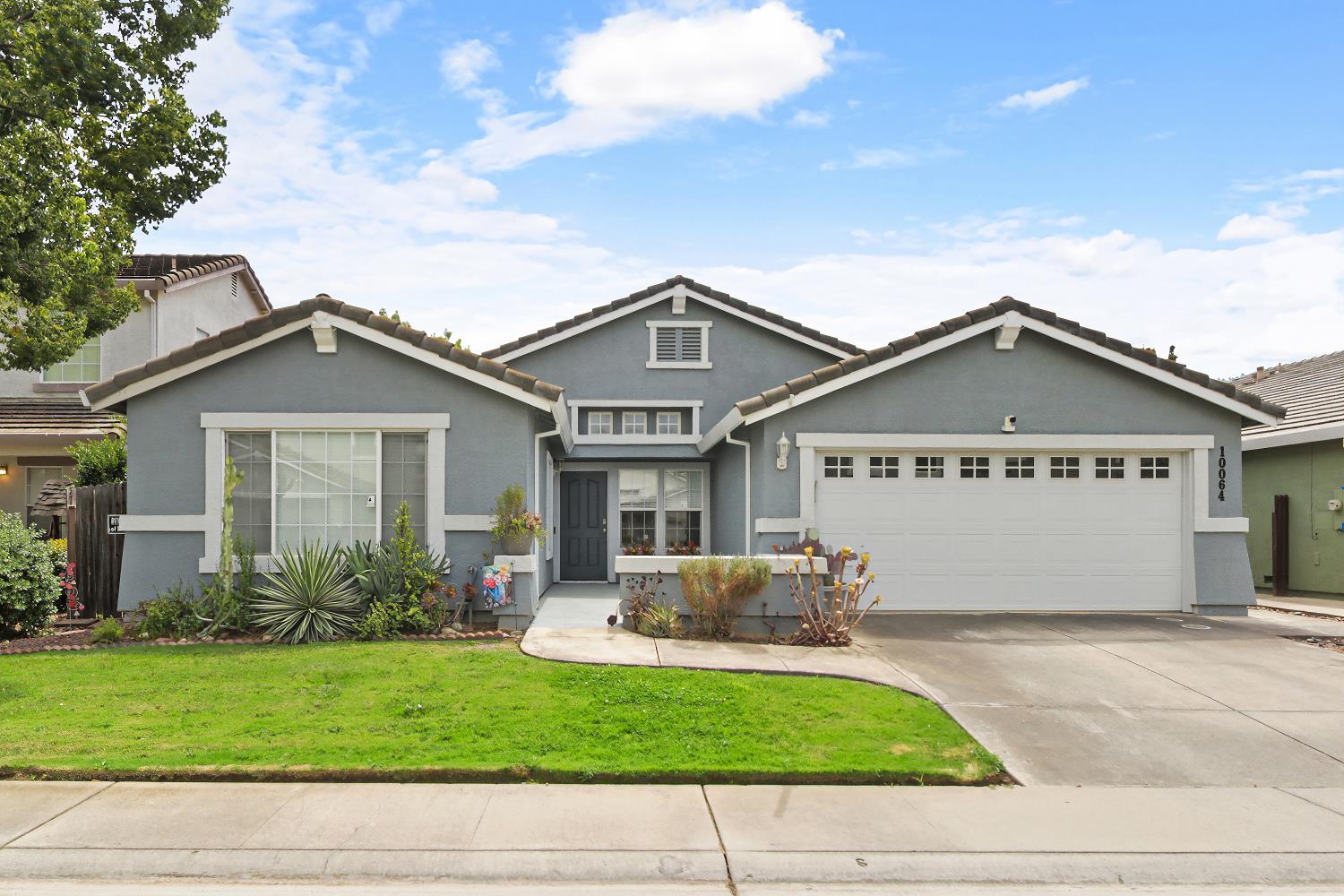 10064 Oglethorpe Way, Elk Grove, CA 95624-1352