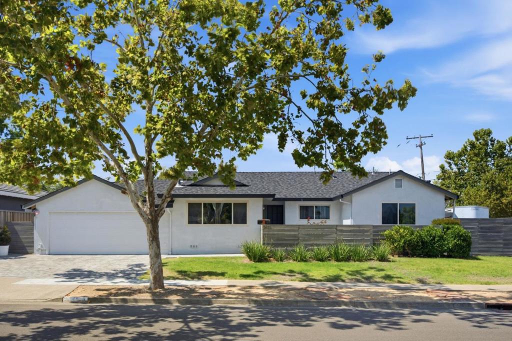 5453 Blossom Dale Drive