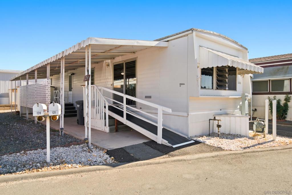 410 S 1st Street 121