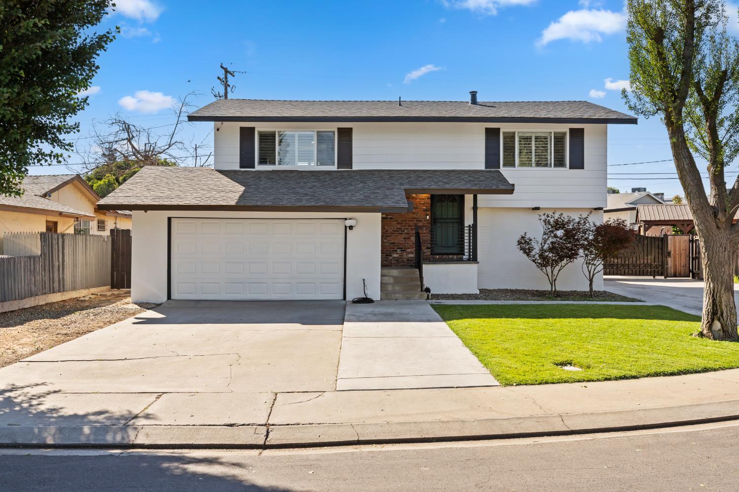 632 Lenore Dr, Modesto, CA 95351-1833