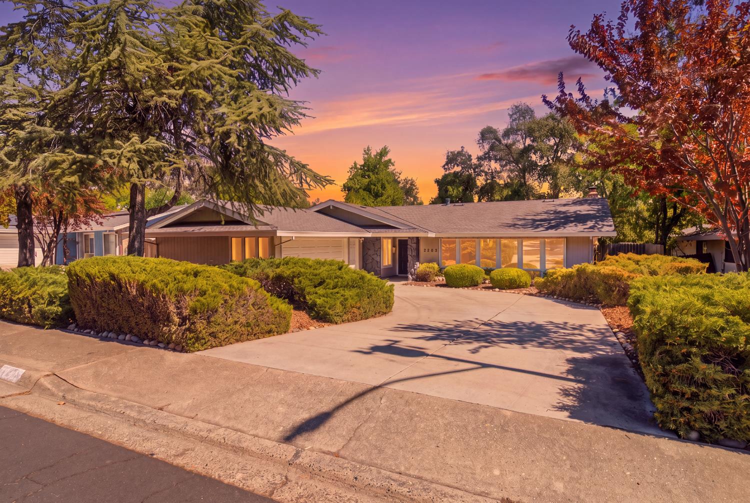 5325 Paragon St, Rocklin, CA 95677-2214