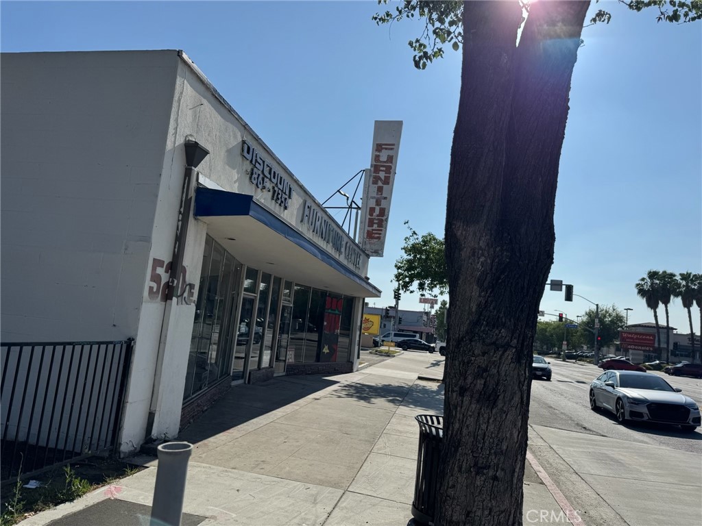 520 E Holt