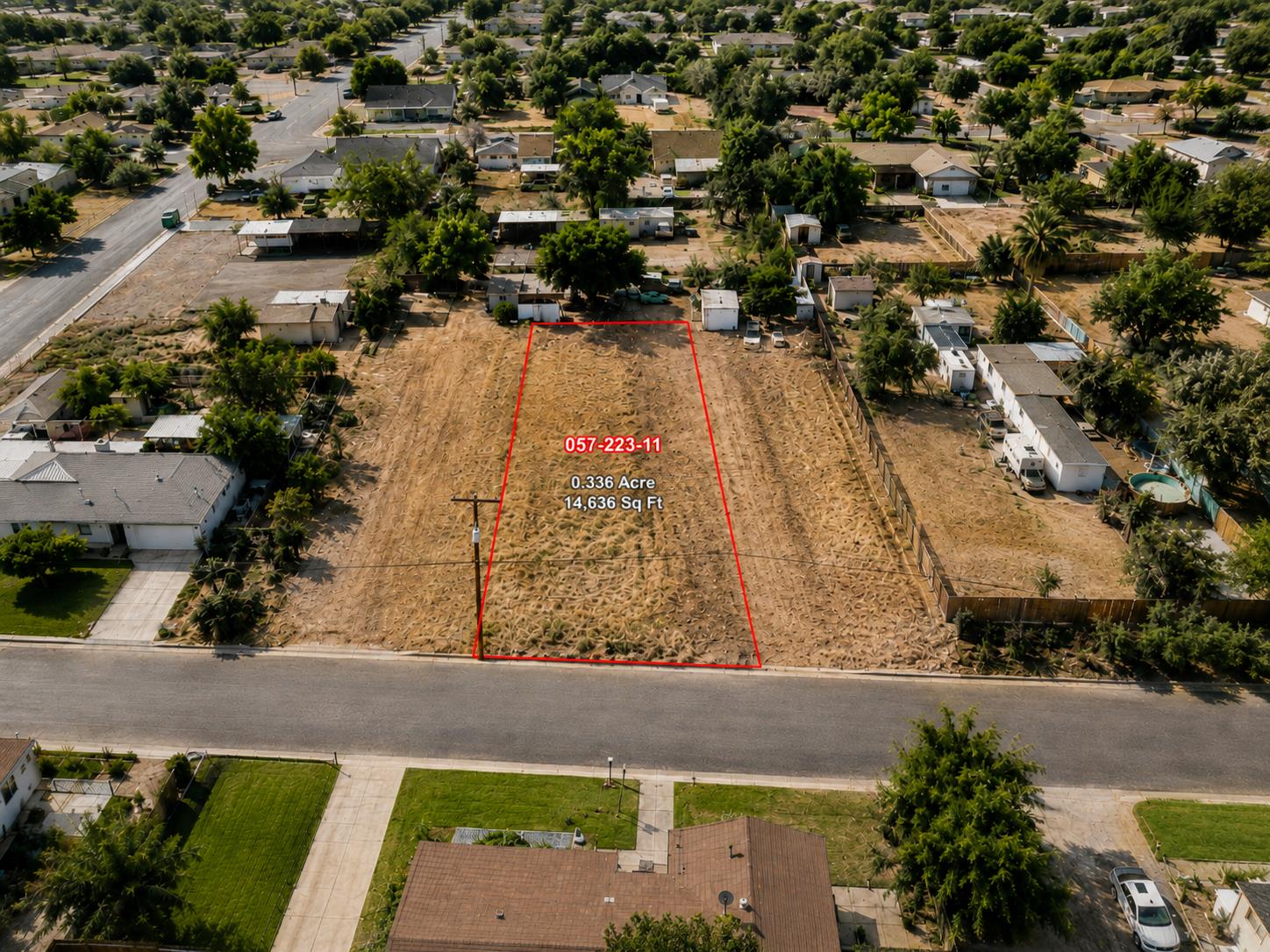 6657 De Woody Ave, Laton, CA 93242-9503