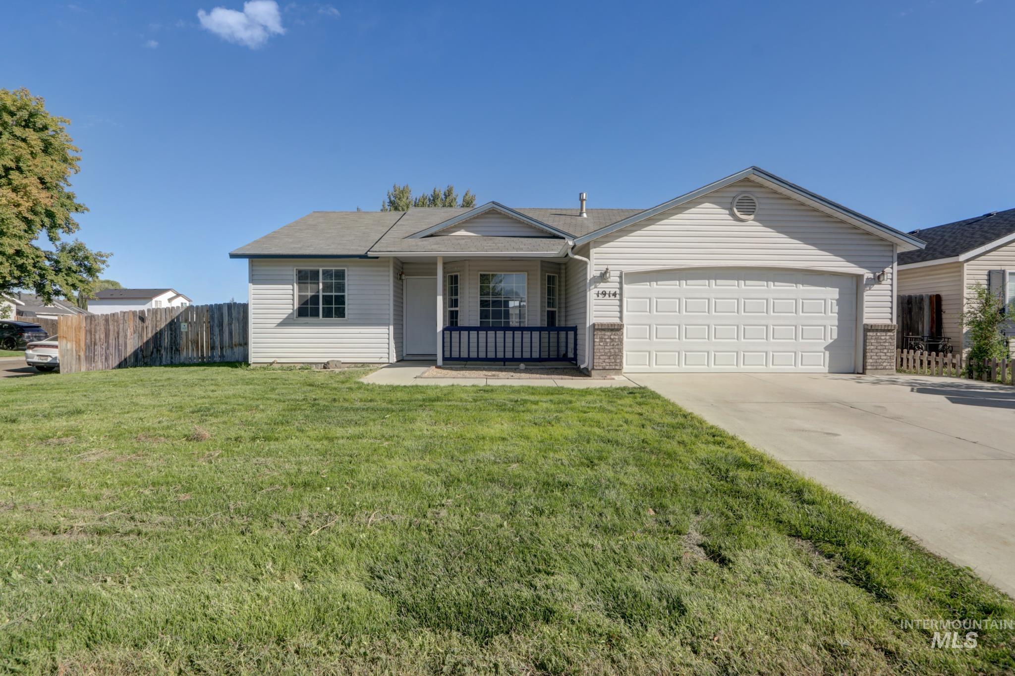1914 W Curlew, Nampa ID 83651