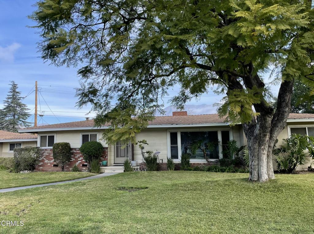 905 W La Canada Verdugo Road