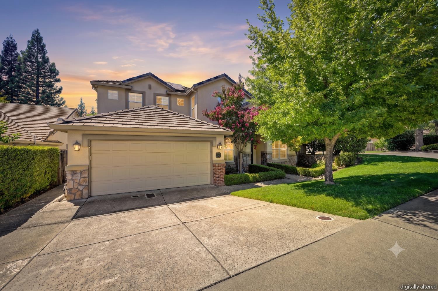 5825 Oak Place Ct, Fair Oaks, CA 95628-2966