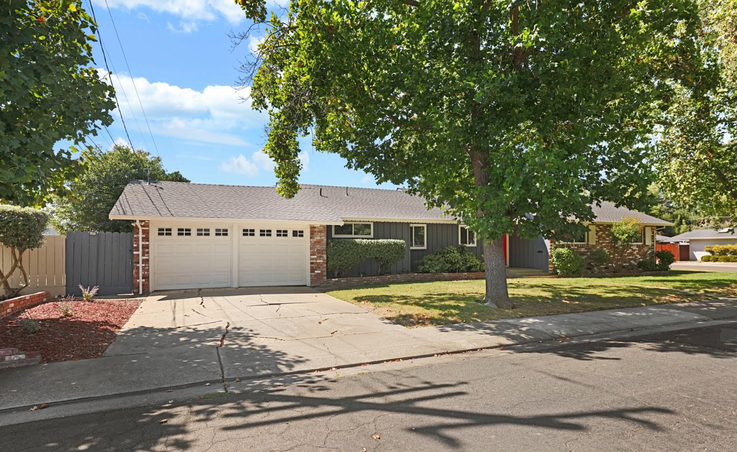 6981 Leesburg Pl, Stockton, CA 95207-2458