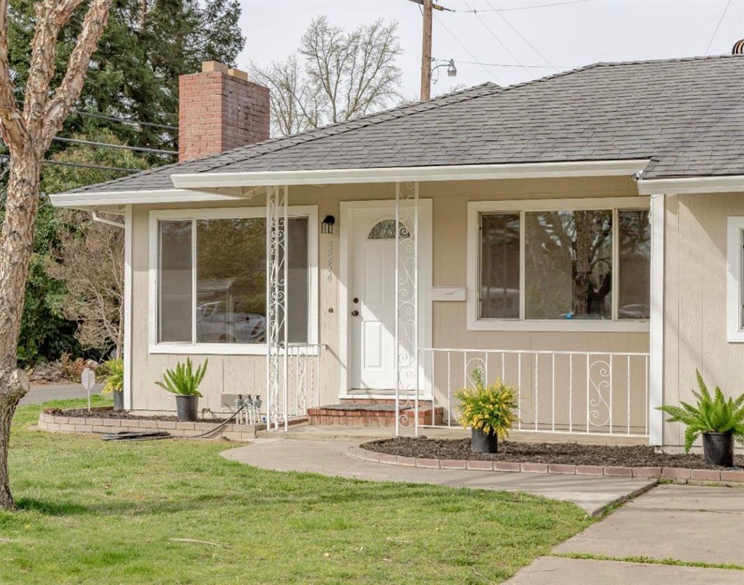 Lynne Way, Sacramento, CA, 95821 — assumable FHA mortgage at 6.54%