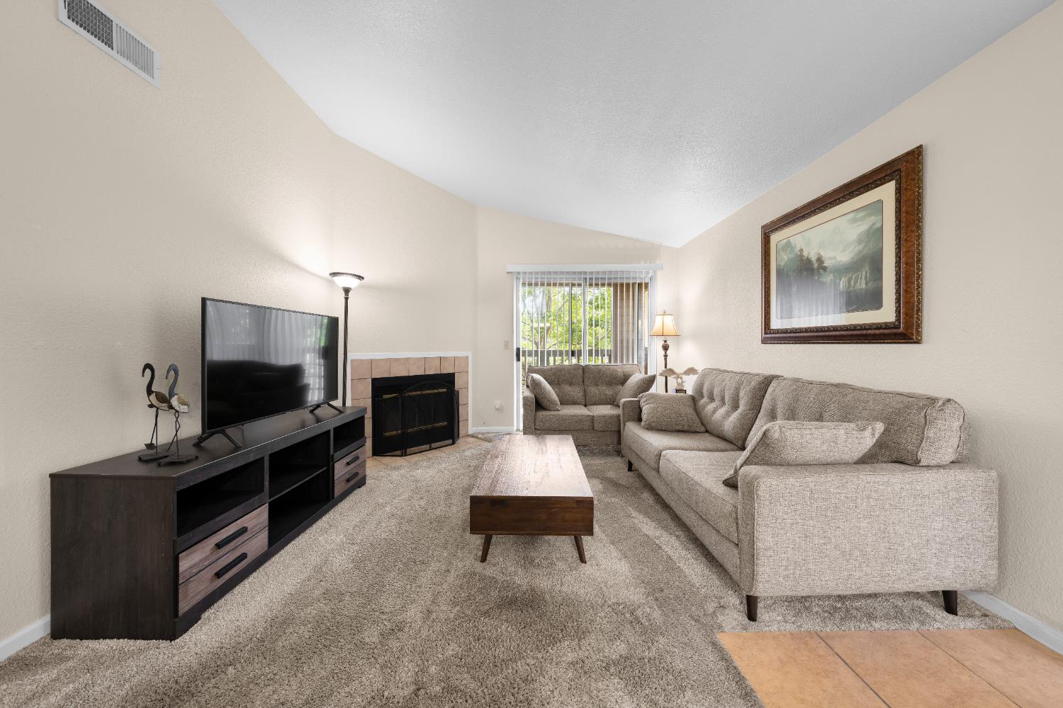 11150 Trinity River Dr #42, Rancho Cordova, CA 95670-2955