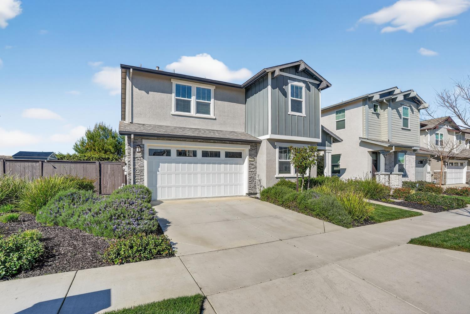 2719 Alcove Way, Sacramento, CA 95833-4462