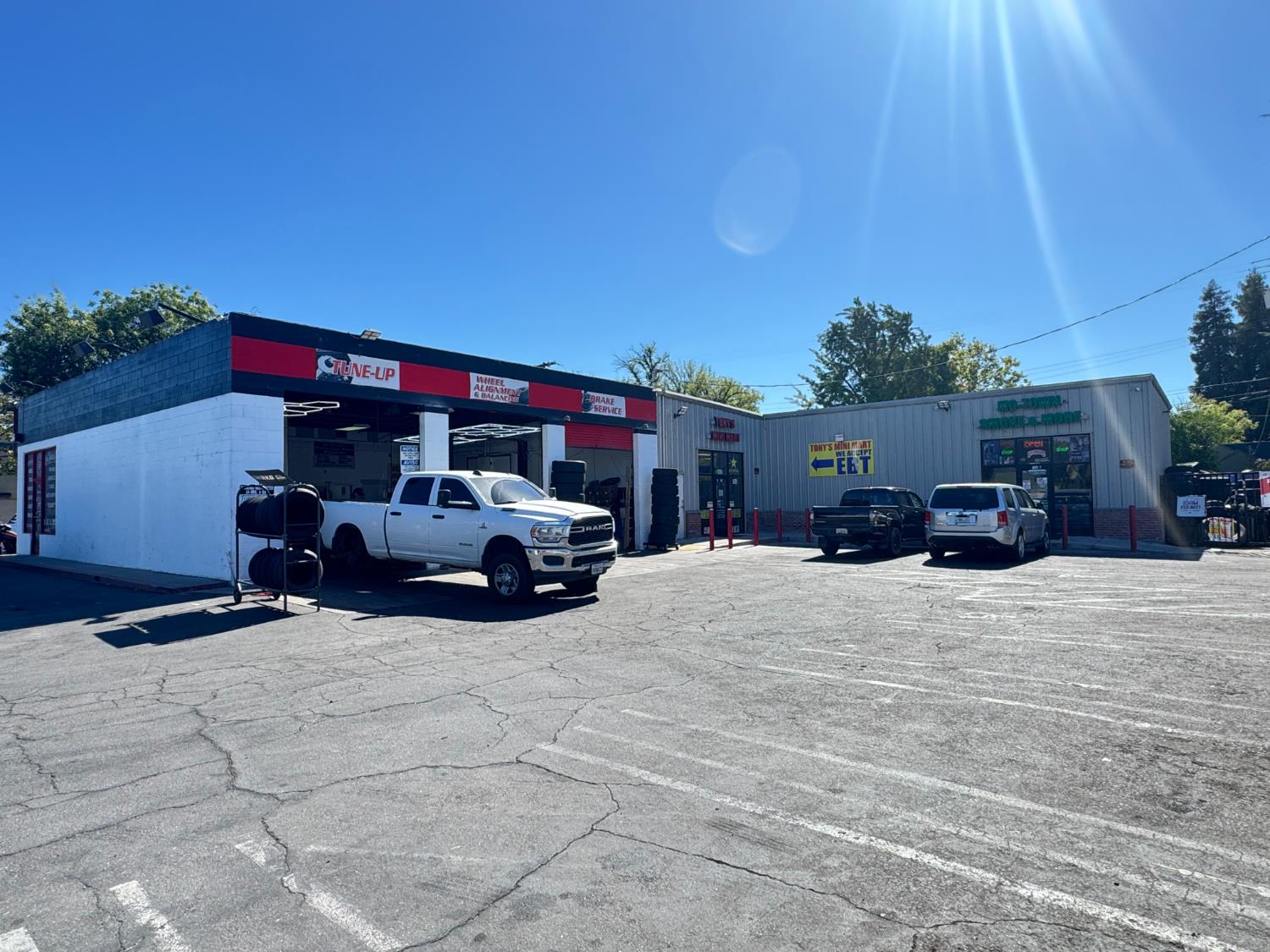 405 Mchenry, Modesto, CA 95354