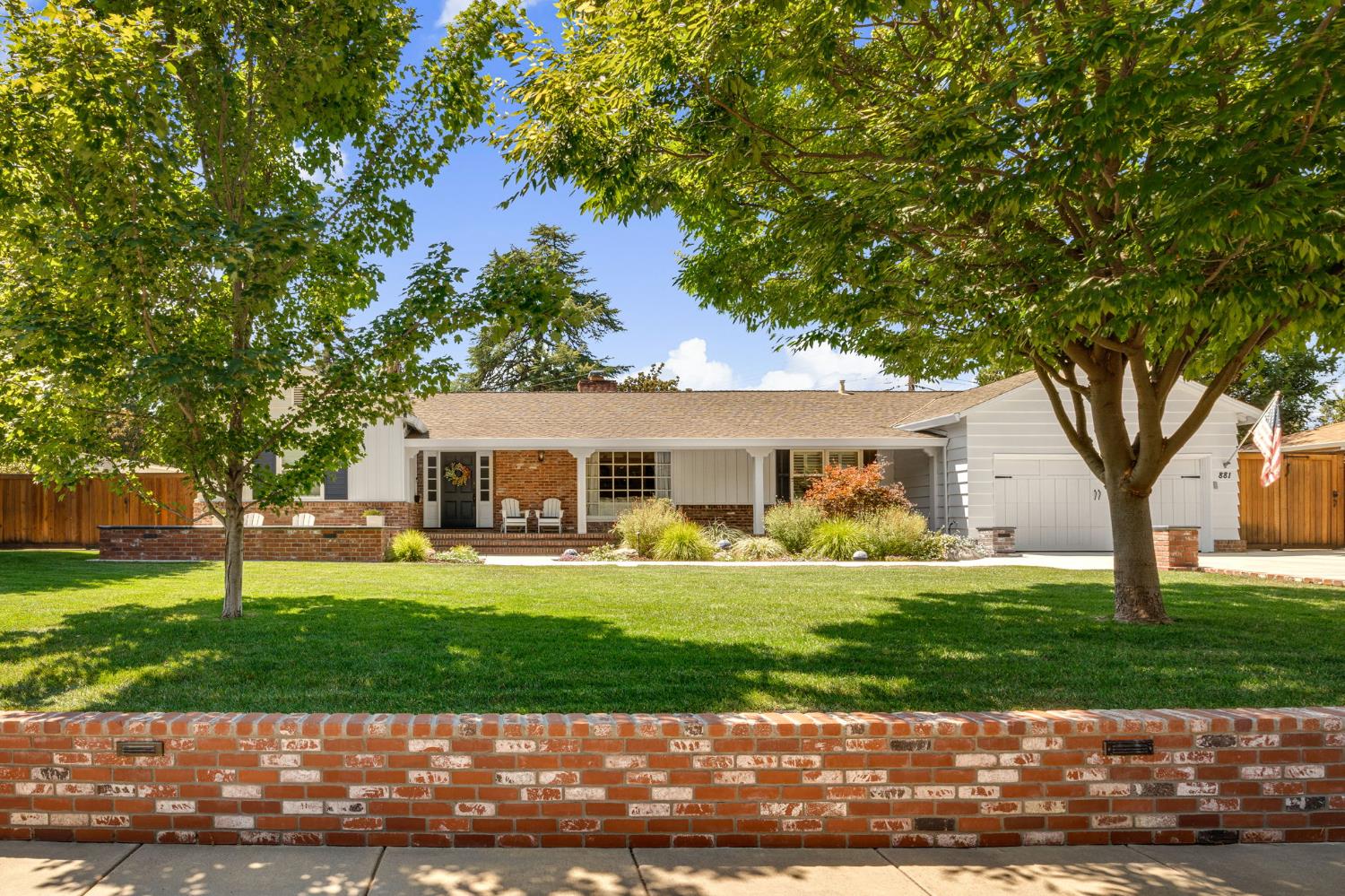 881 El Chorro Way, Sacramento, CA 95864