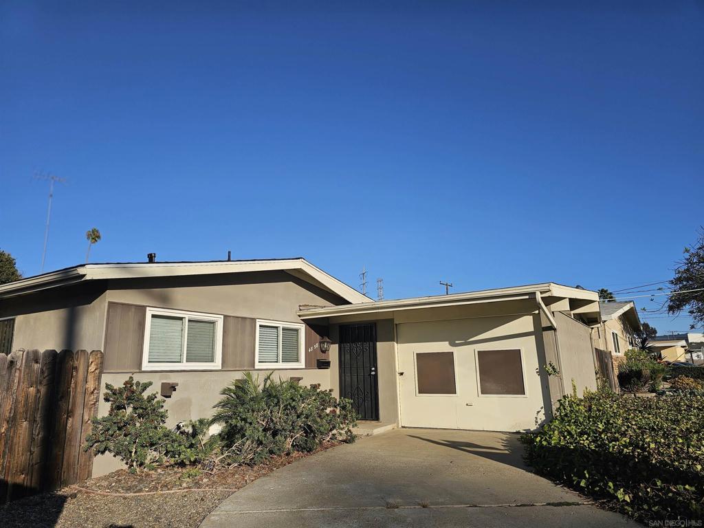 4858 Chateau Drive