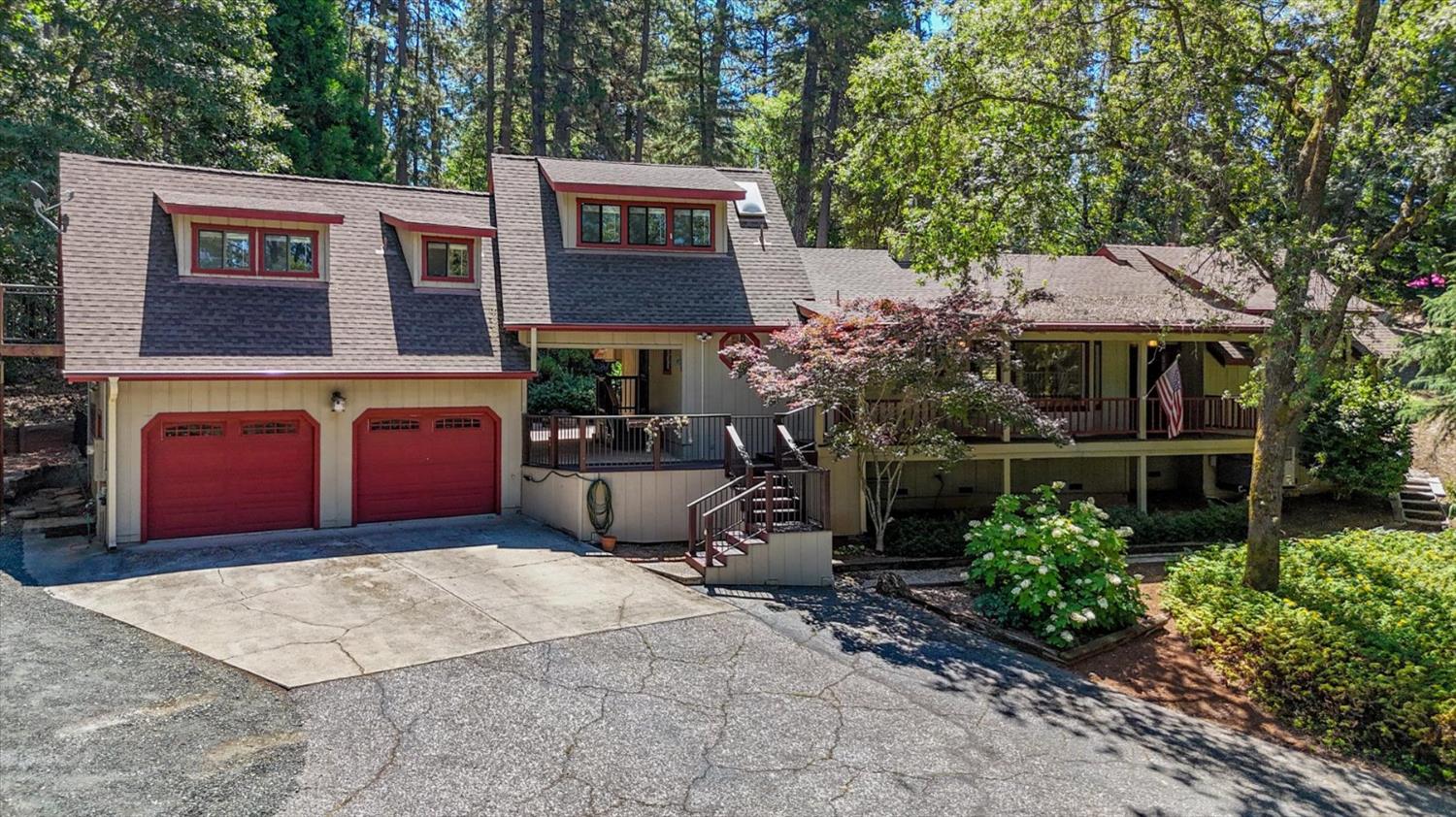 16209 Gibboney Ln, Grass Valley, CA 95949-6852
