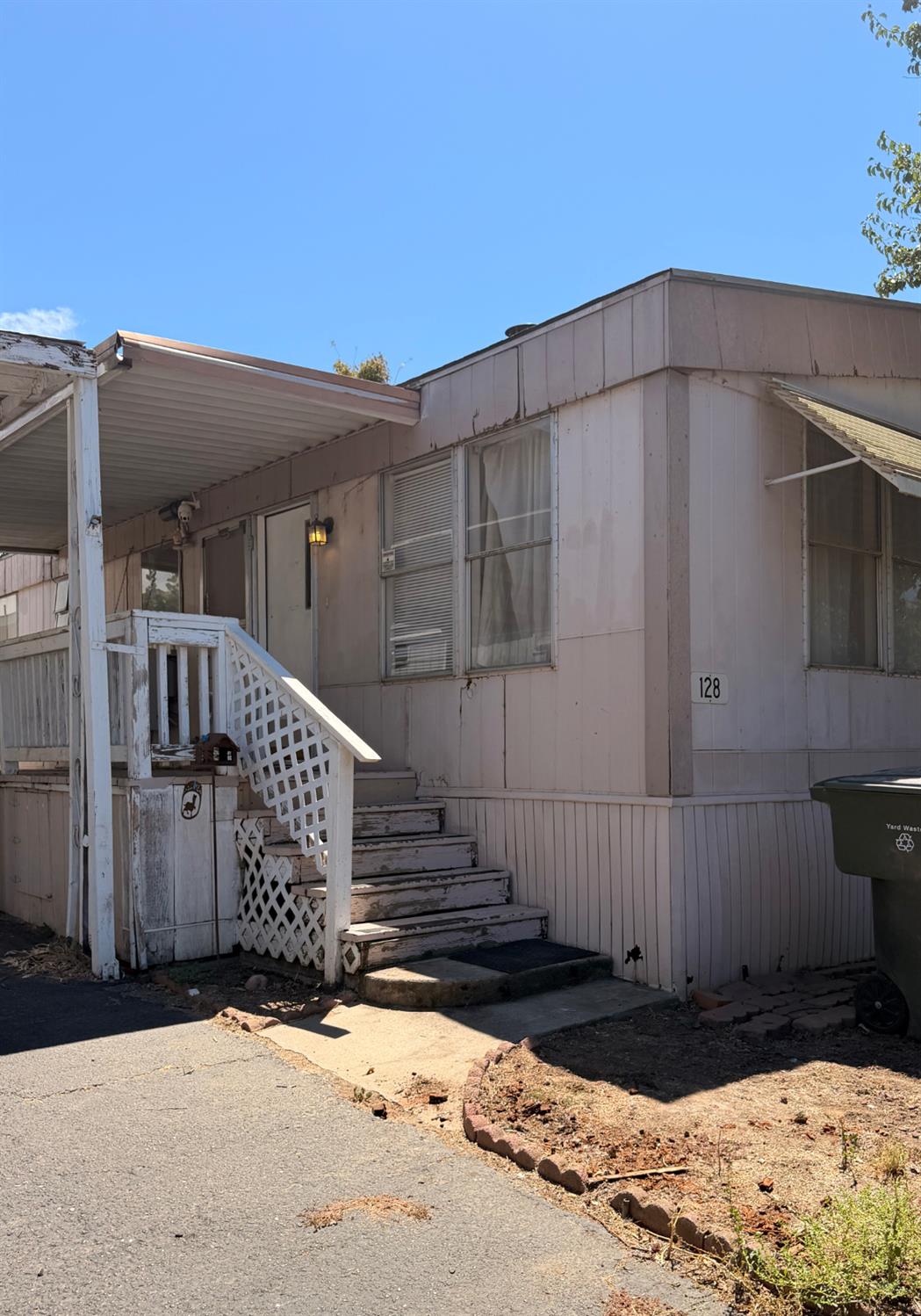 900 old stockton rd, Oakdale, CA 95361