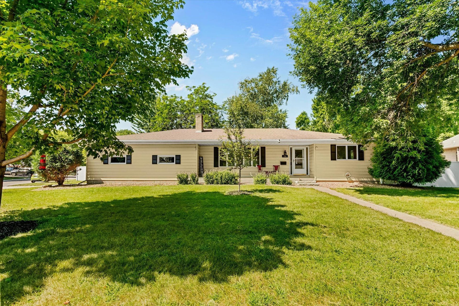 754 Southview Court SW, Hutchinson, MN 55350