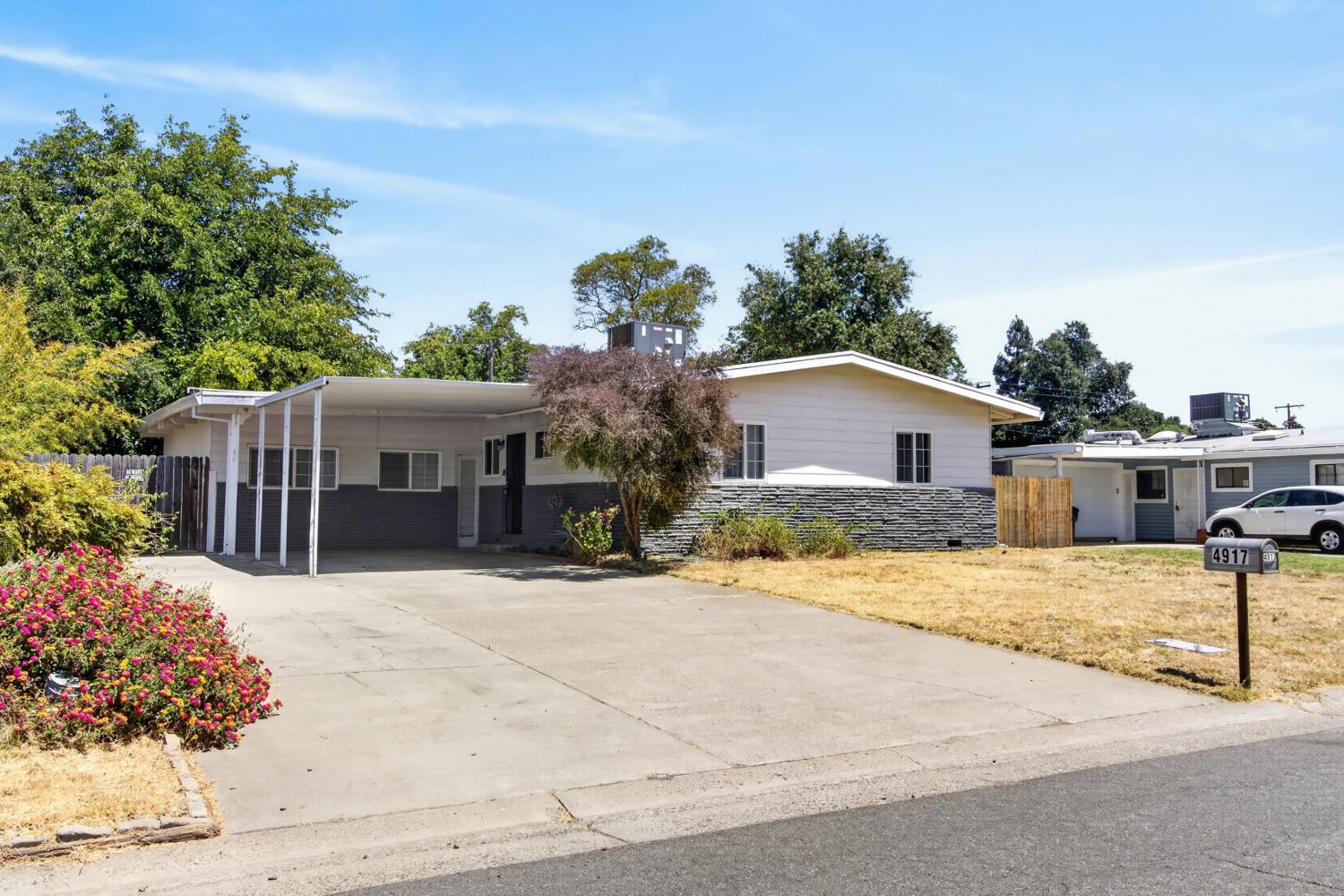 4917 Boyd Dr, Carmichael, CA 95608-4917