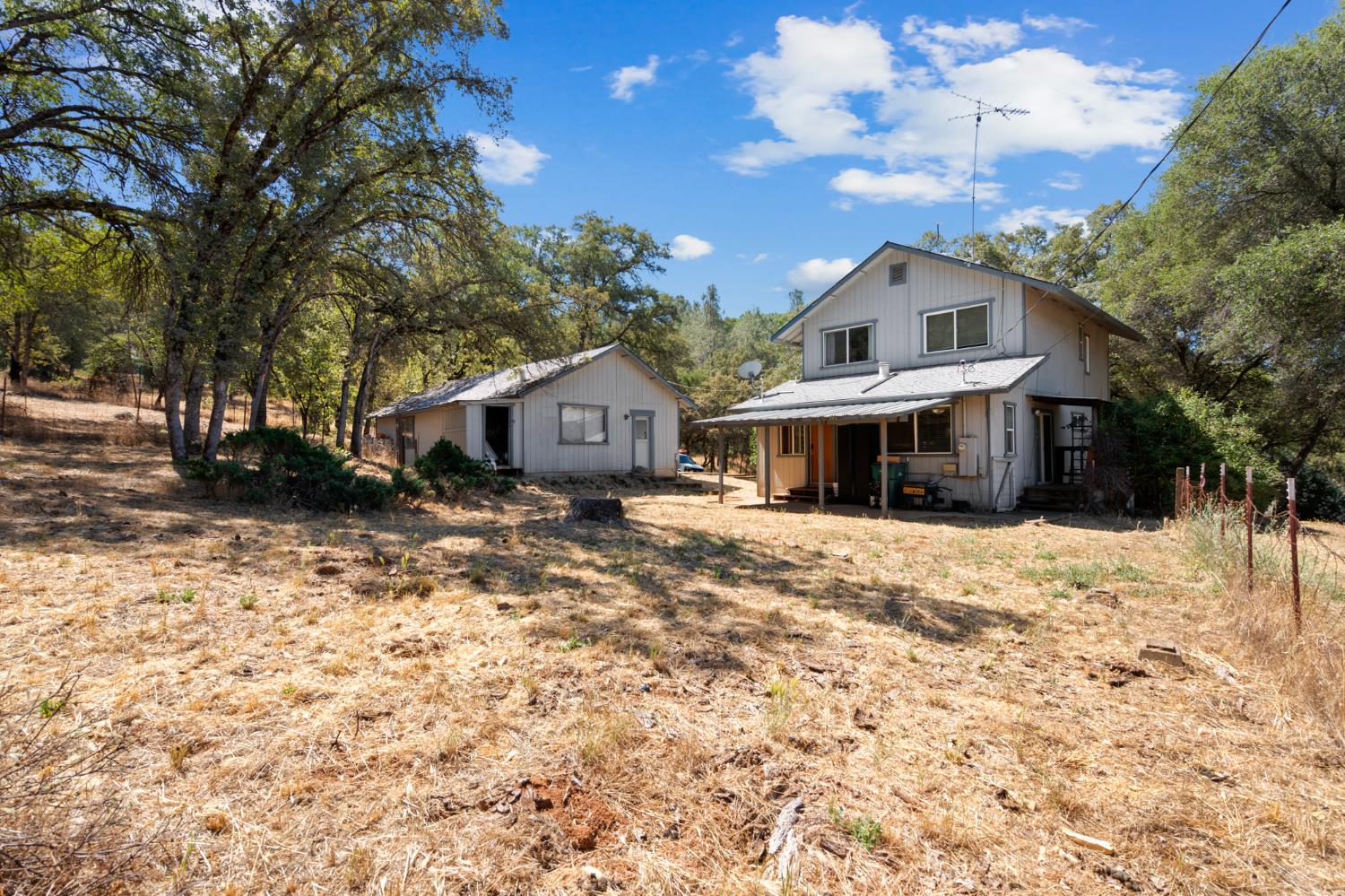 22391 Cameo Dr, Grass Valley, CA 95949-8315