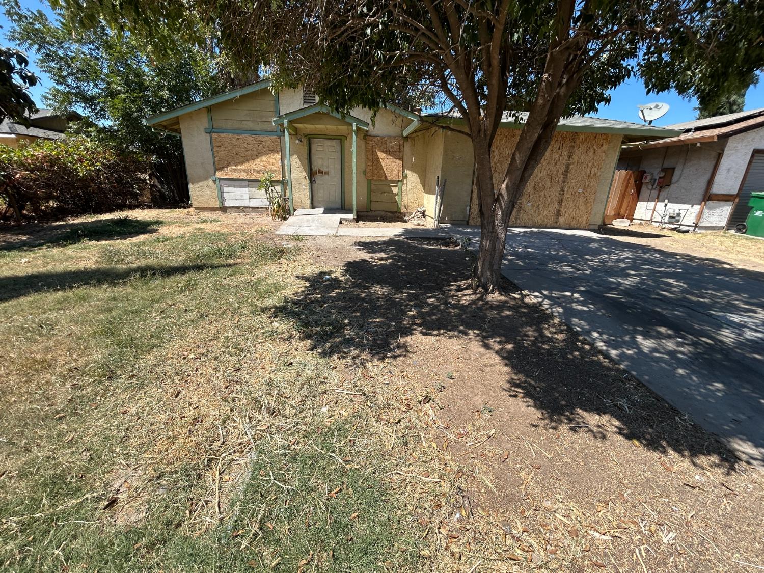 2429 Lance St, Merced, CA 95348-3741
