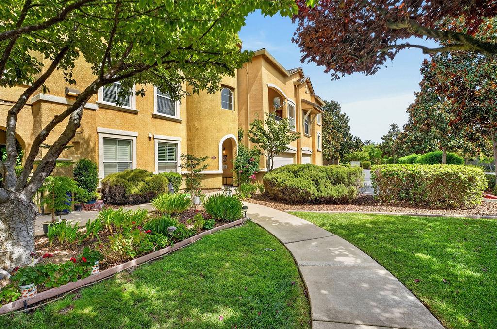 5350 Dunlay Dr #3114, Sacramento, CA 95835-1658