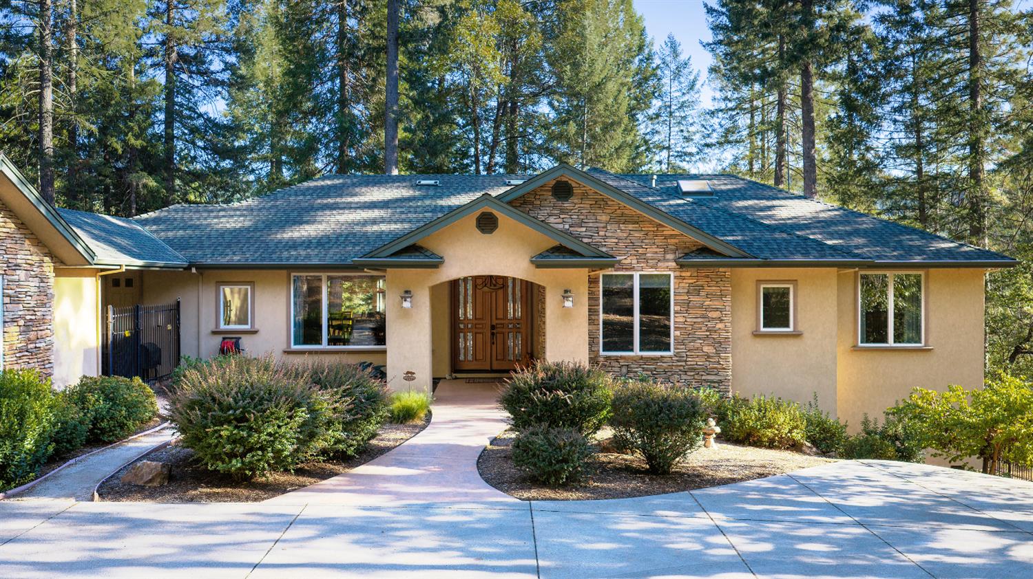 10973 Scotts Flat Dam Rd, Nevada City, CA 95959