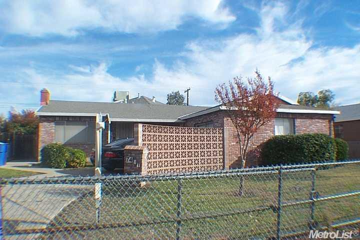 7467 Red Willow St, Sacramento, CA 95822-5127