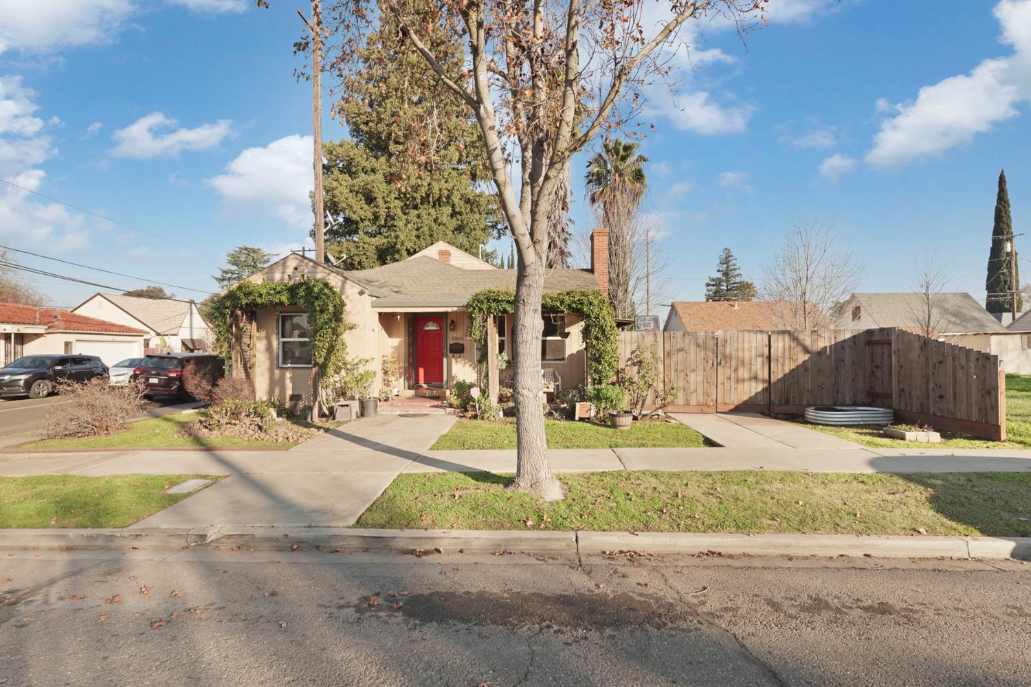 1000 S Central Ave, Lodi, CA 95240-5304