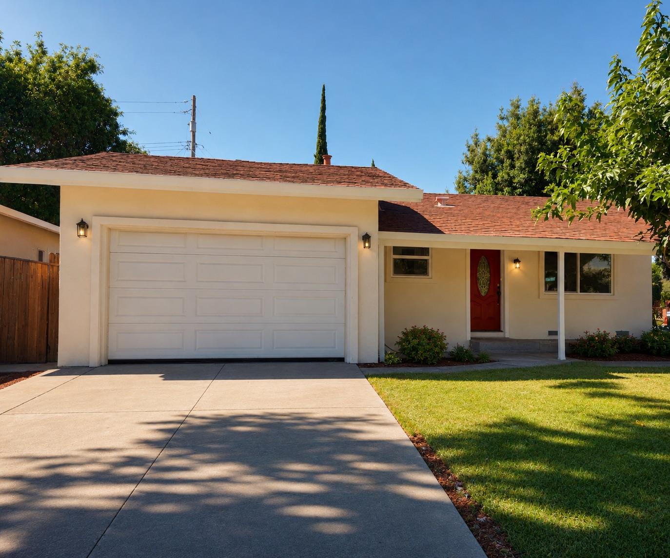3202 E Lafayette St, Stockton, CA 95205-5718